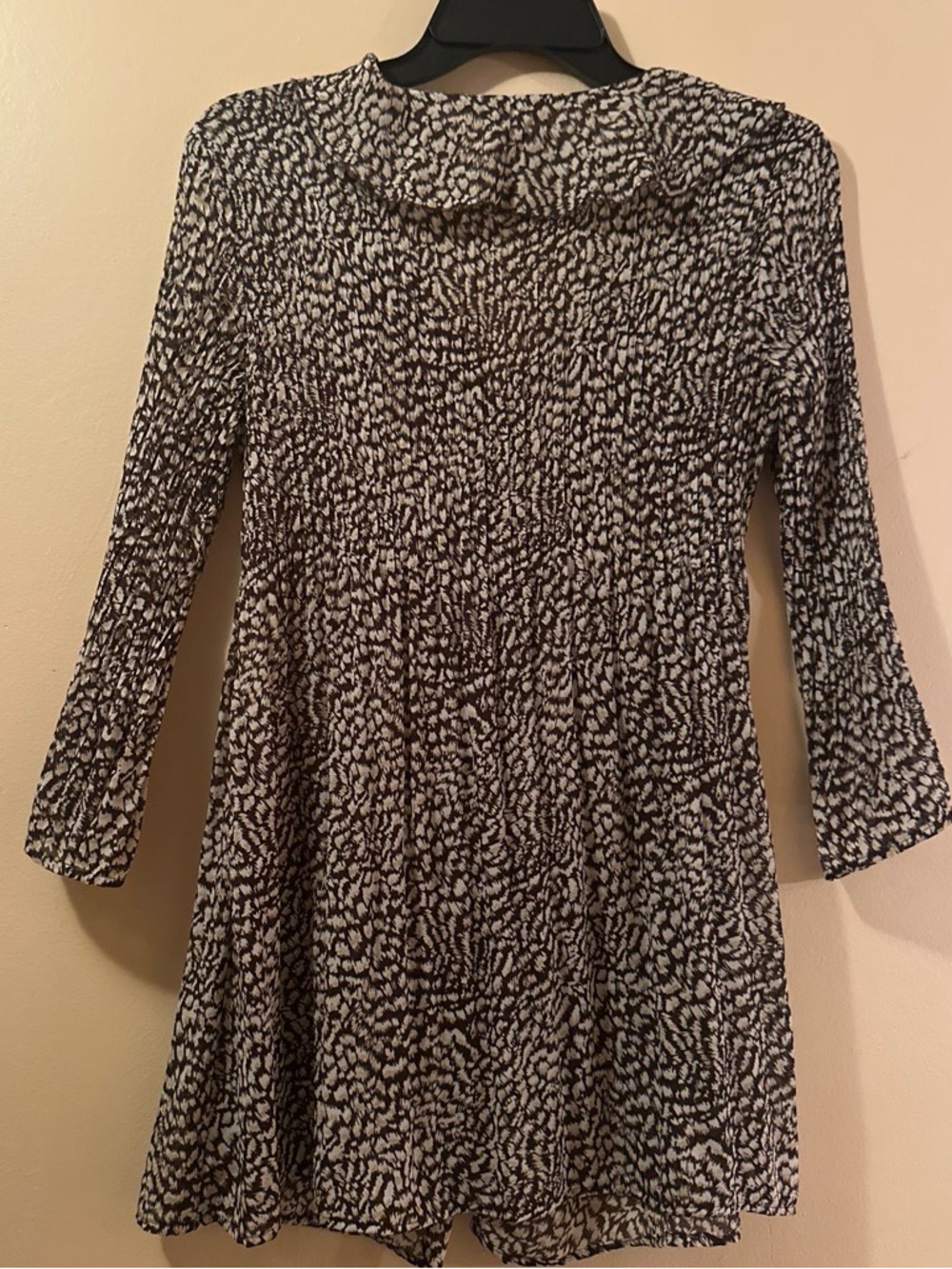 Sunny Leigh Black and White Printed Long-Sleeve Tunic
